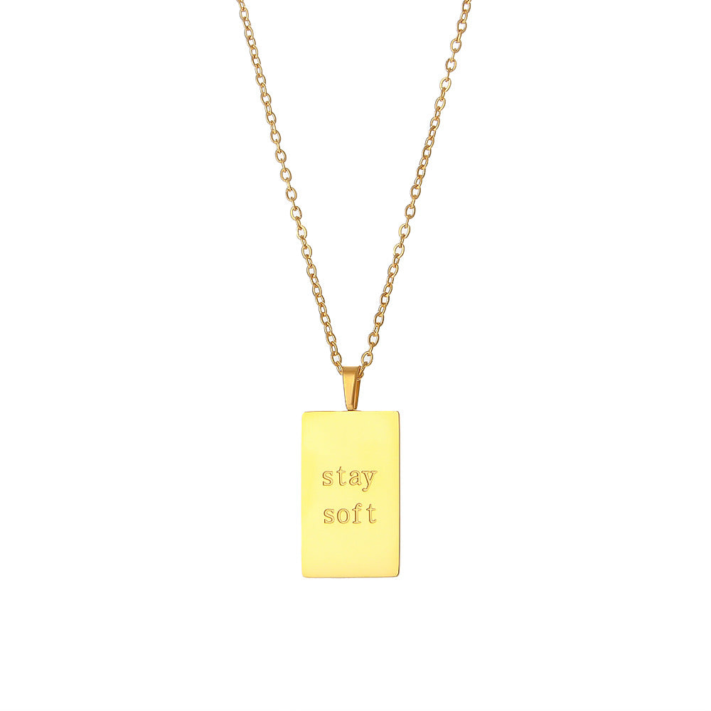 Collana con Pendente a Lettera Minimalista in Acciaio Inossidabile con Placcatura Sottovuoto in Oro 18 carati per Donna