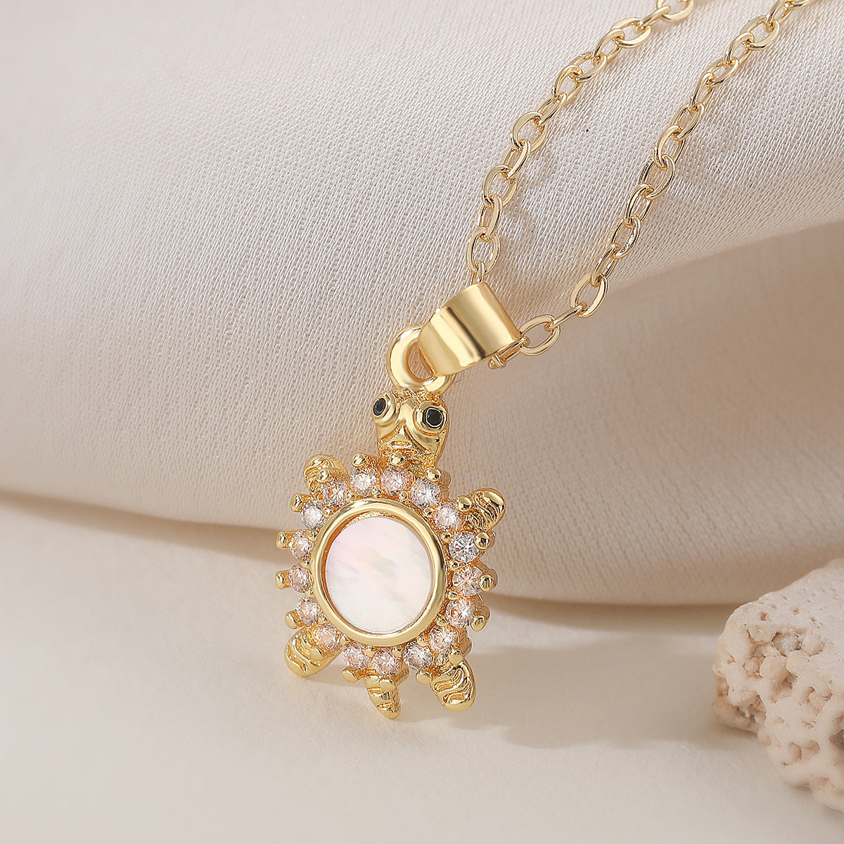 Minimalist 18K Gold Plated Brass Cubic Zirconia Turtle Pendant Necklace for Women
