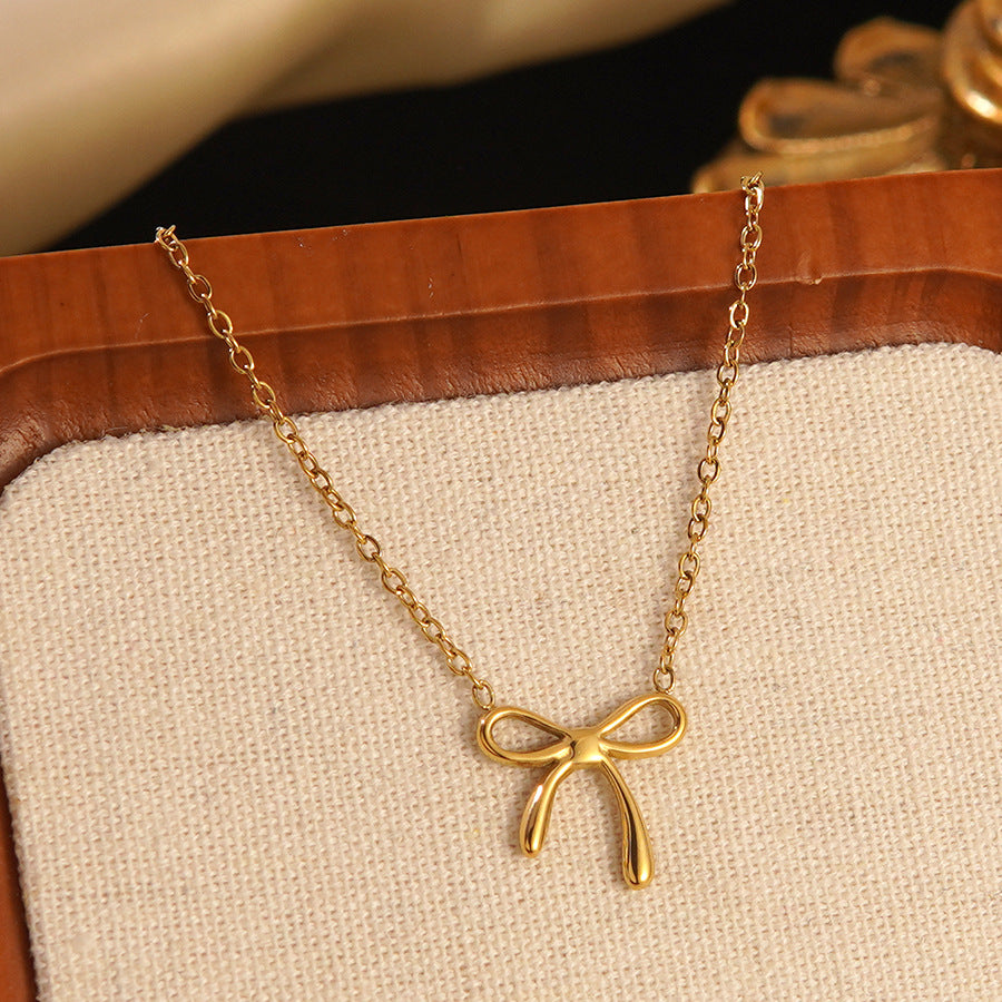 Set collana e orecchini a stella marina con fiocco conchiglia smaltato in acciaio inossidabile e titanio con catena a cavo per donna