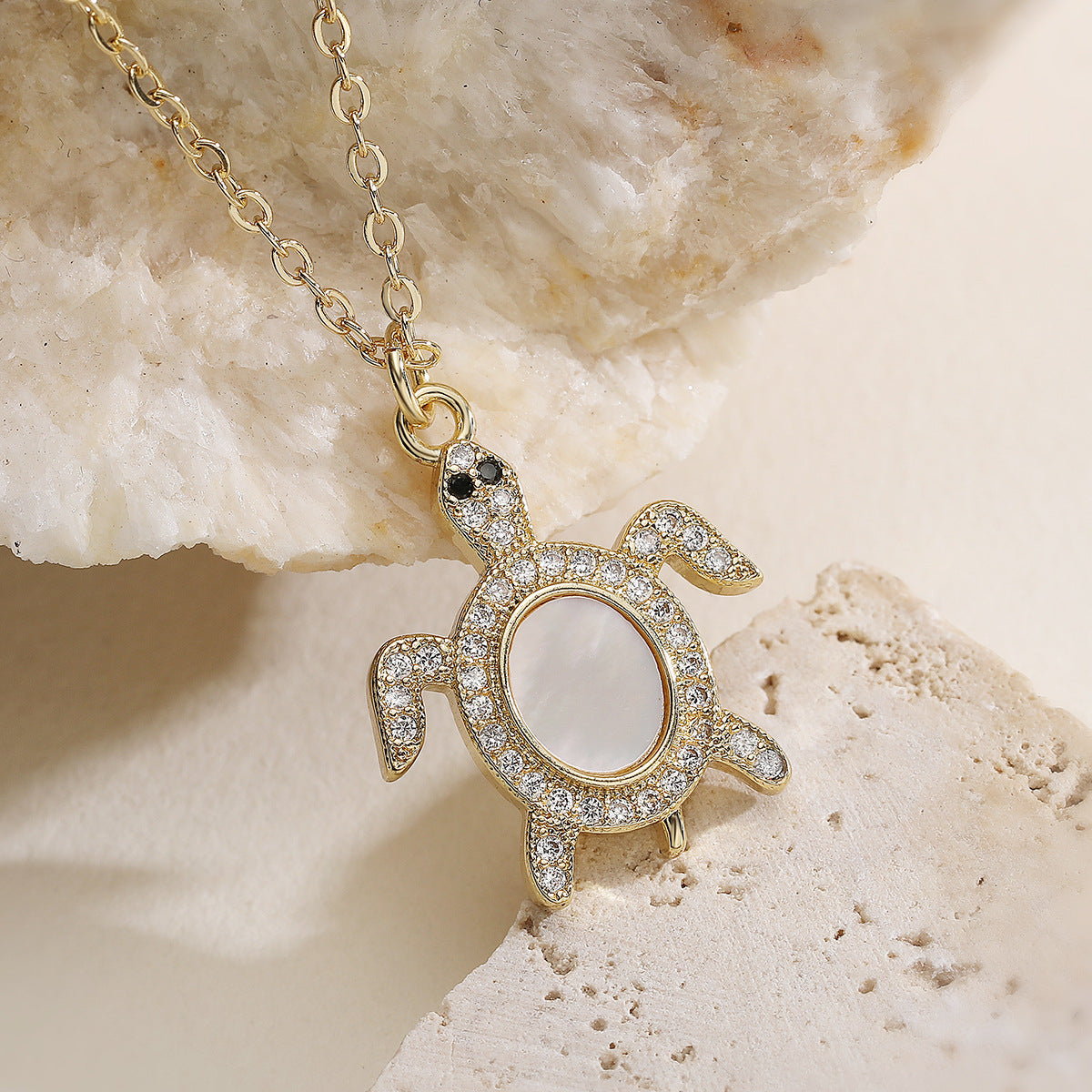 Minimalist 18K Gold Plated Brass Micro-inlay Cubic Zirconia White Shell Turtle Pendant Necklace for Women