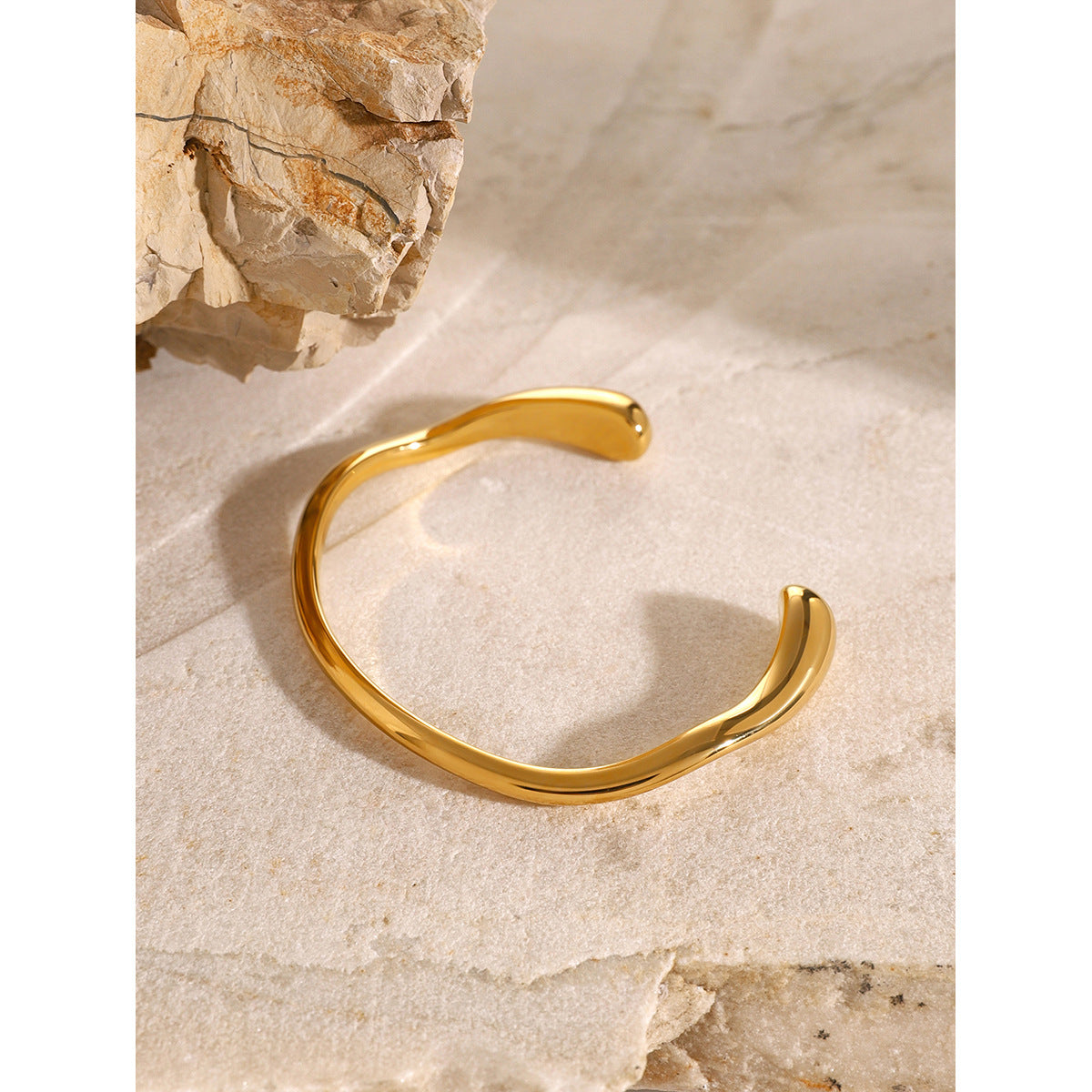Minimalist 18K Gold Plated Round Stainless Steel Cuff Bracelet