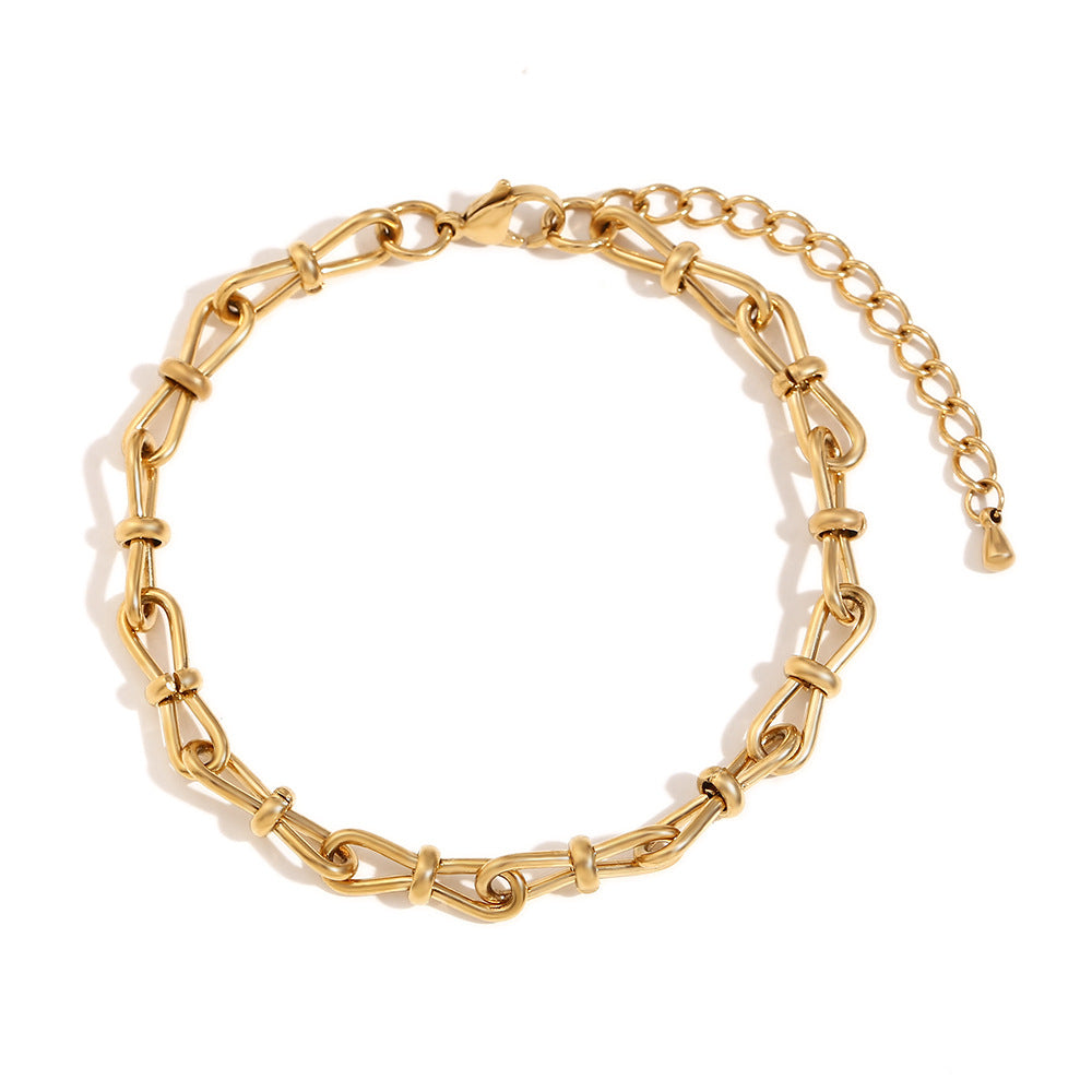 Minimalist Bow-Shaped Anklet for Women Made of Stainless Steel with 14K Gold Plating