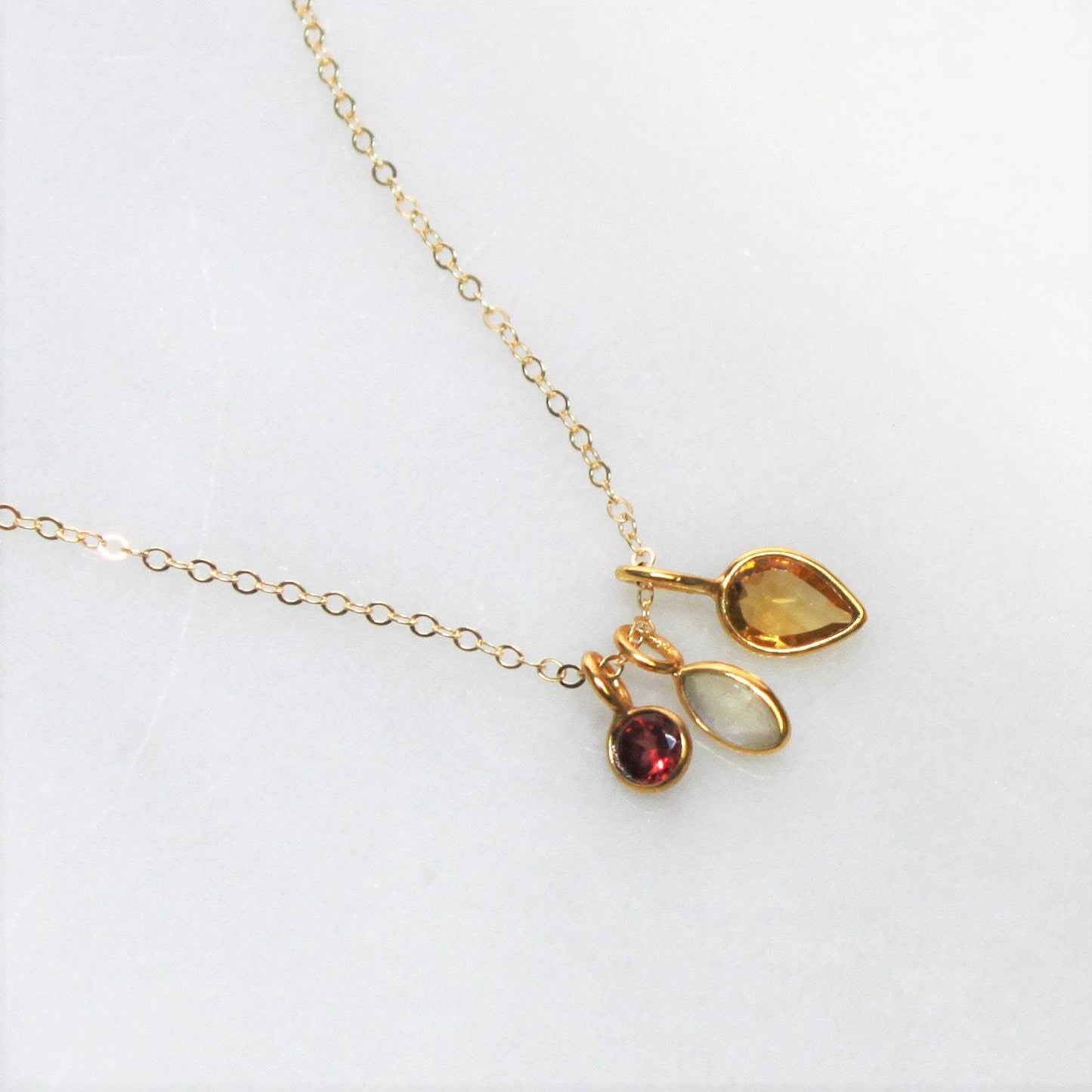 Minimalist Geometric Stainless Steel Pendant with Rhinestone Inlay Titanium Steel Cable Chain Necklace for Women Charm Bar