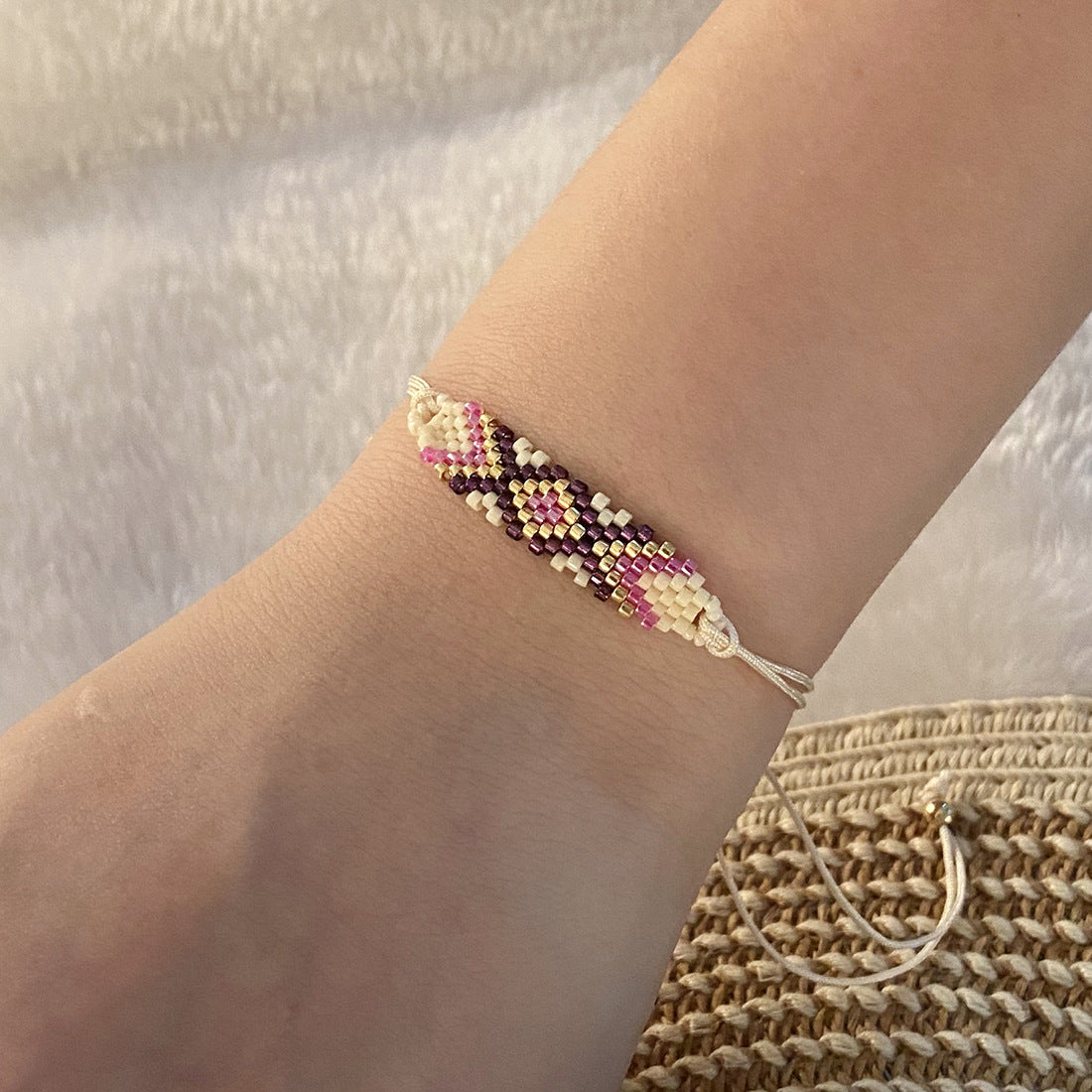 Pulsera de mujer bohemia tejida con abalorios, diseño geométrico y cuentas de cristal