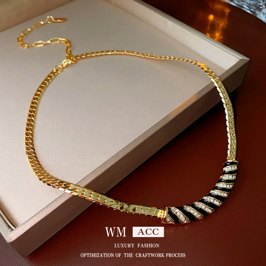 Vintage Geometric Arc Pendant Necklace in Alloy with Gold Plating and Rhinestone Inlay for Women