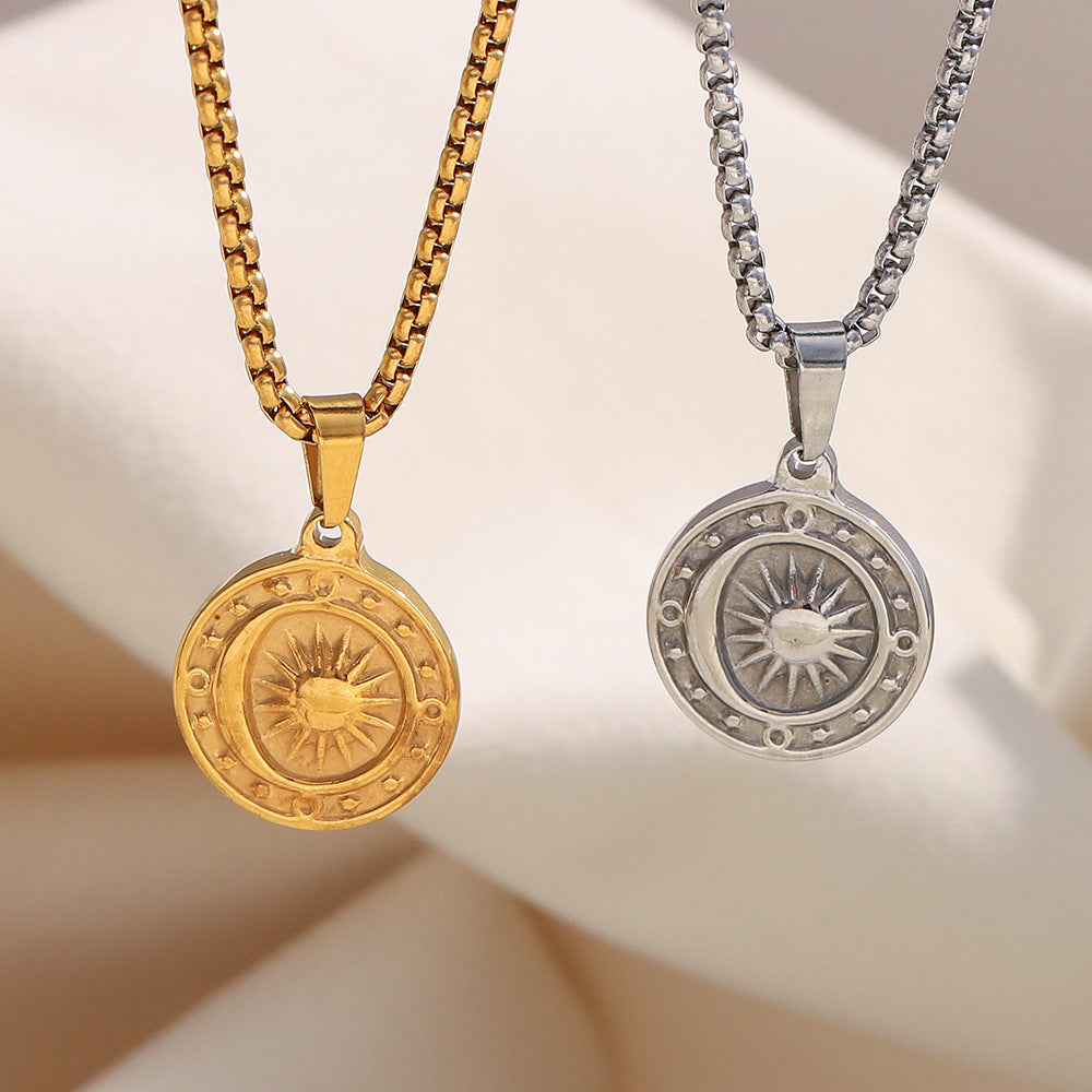 Collana da donna vintage con ciondolo a sole geometrico placcato oro 18 carati in acciaio inossidabile con catena a perle quadrate