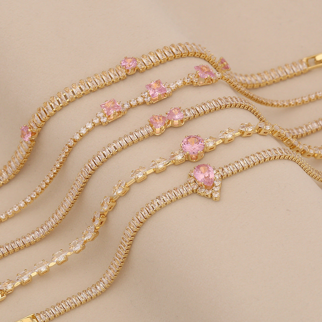 Bracciale da donna con zirconi a forma di goccia e geometrica, stile OL alla moda, con intarsi di strass