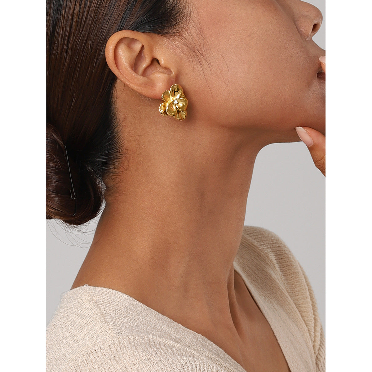 Elegant 18K Gold Plated Titanium Steel Floral Earrings