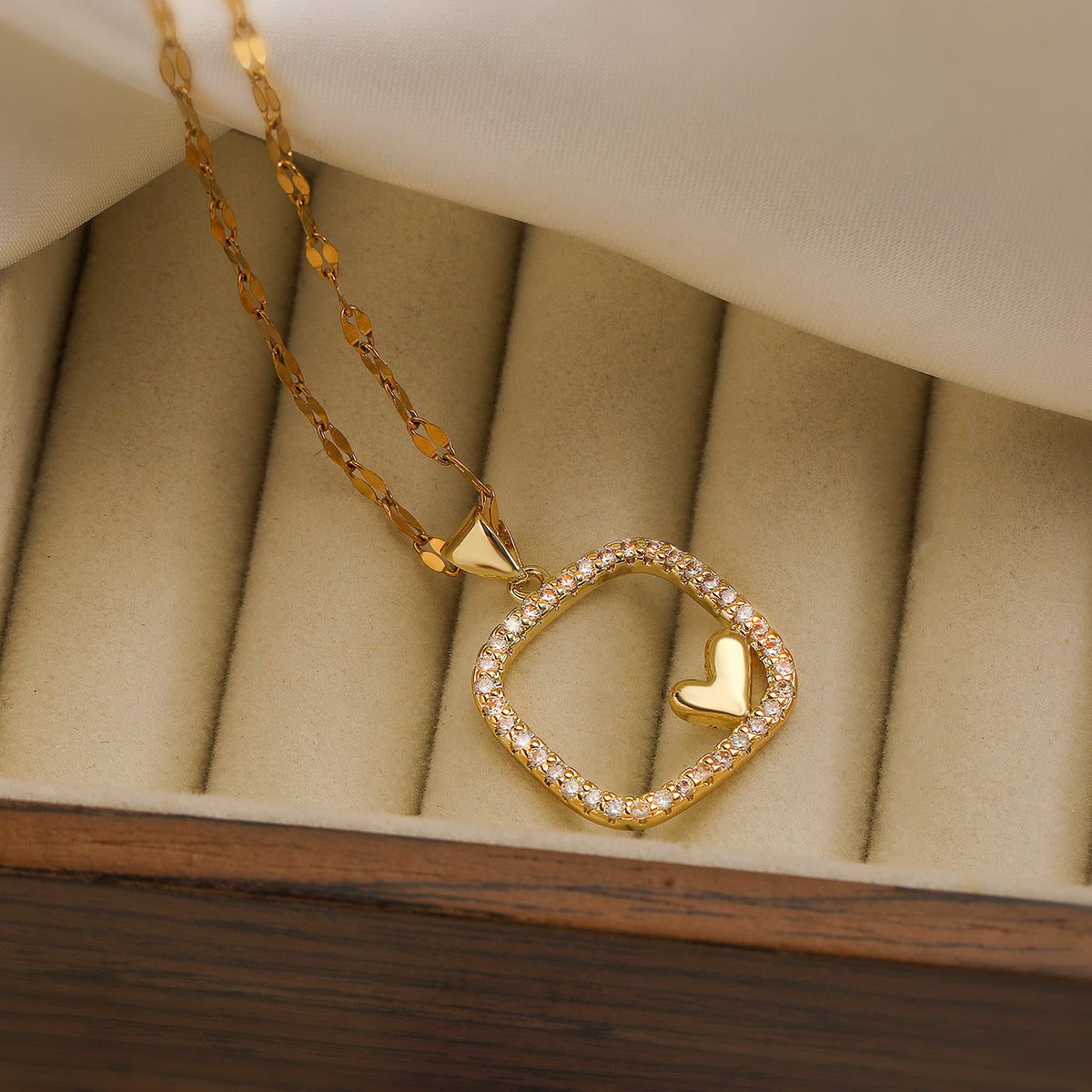 Minimalist Geometric Heart Pendant Necklace for Women in Copper with 18K Gold Plating and Zircon Inlay