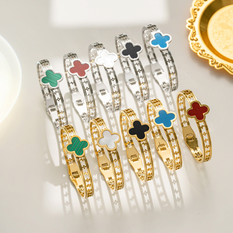Minimalist Lucky Clover Shaped Titanium Steel Bracelet with Vacuum Plating for Women