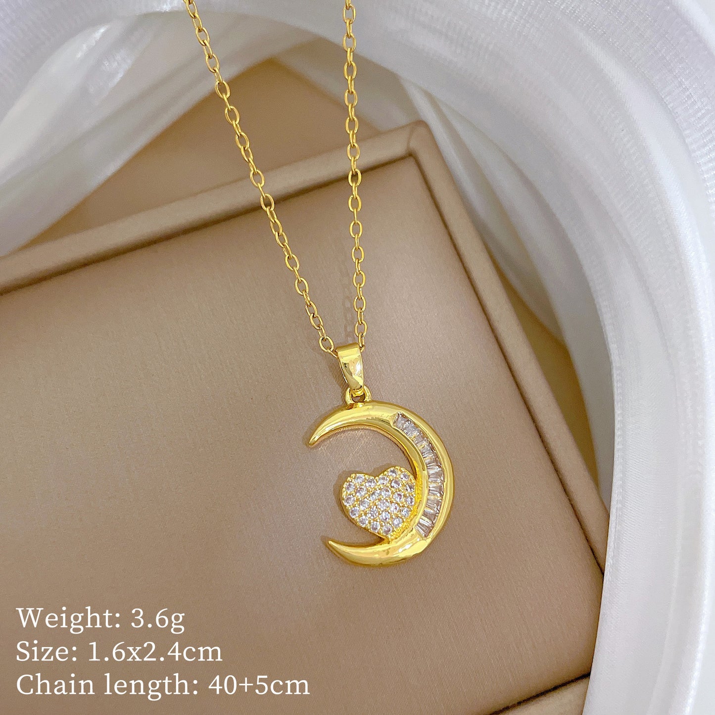 Ciondolo a Cuore in Stile Cartone Animato in Rame con Intarsio di Strass su Collana a Catena a "O" Placcata in Acciaio al Titanio per Donna e Uomo