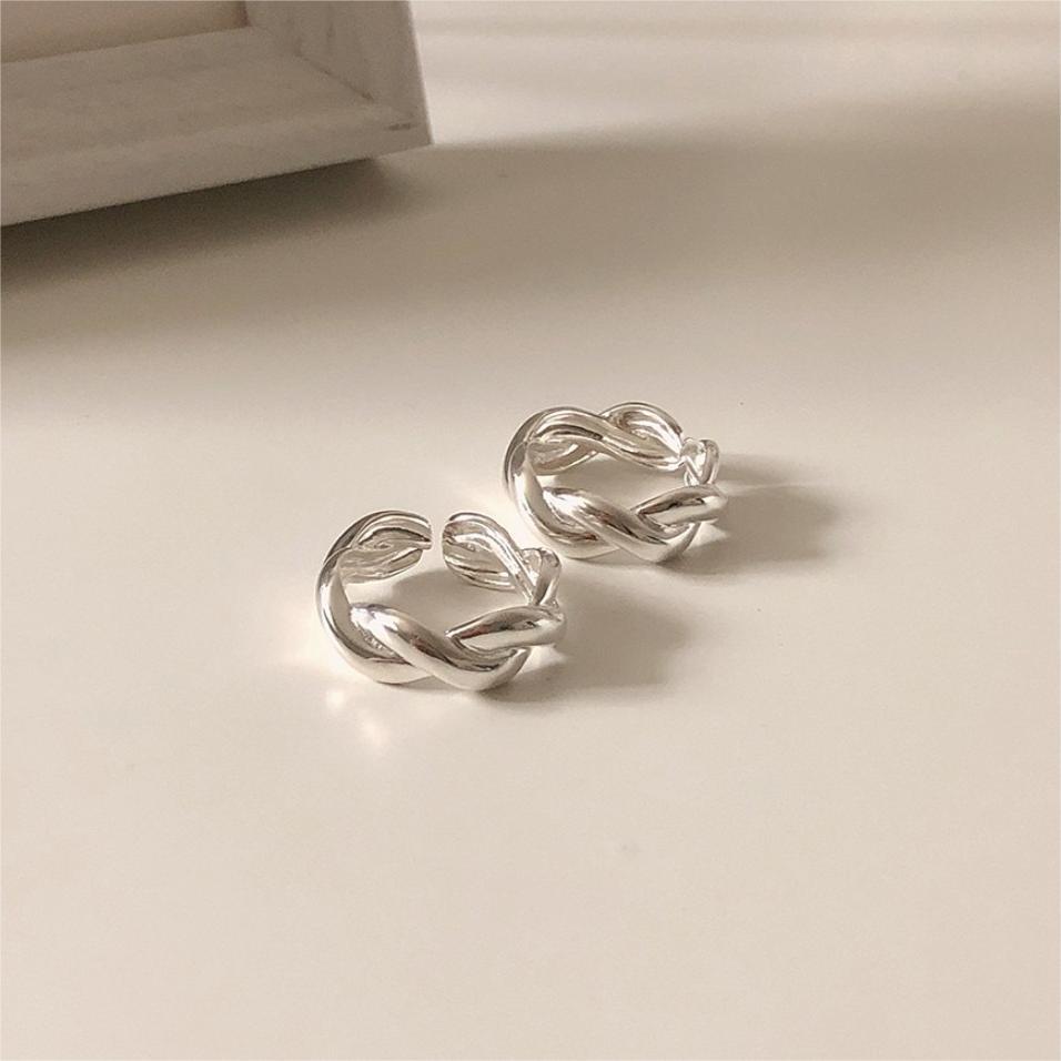 Minimalist Crossband Heart-Shaped 925 Sterling Silver Ring with Beveled Geometric Detail for Women