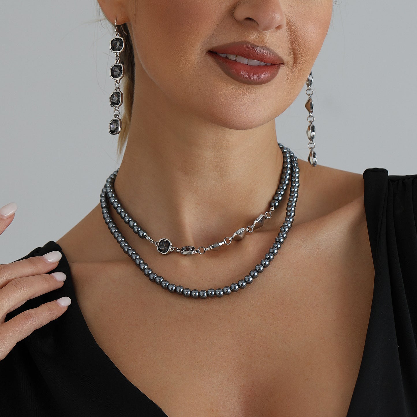 Streetwear Square Geometric Glass and Alloy Plated Layered Beaded Necklace for Women