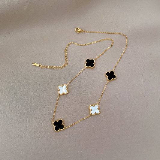 Minimalist Lucky Clover Double-Sided Titanium Steel Necklace with Gold Plating for Women and Men, Geometric Pendant, Clavicle Chain