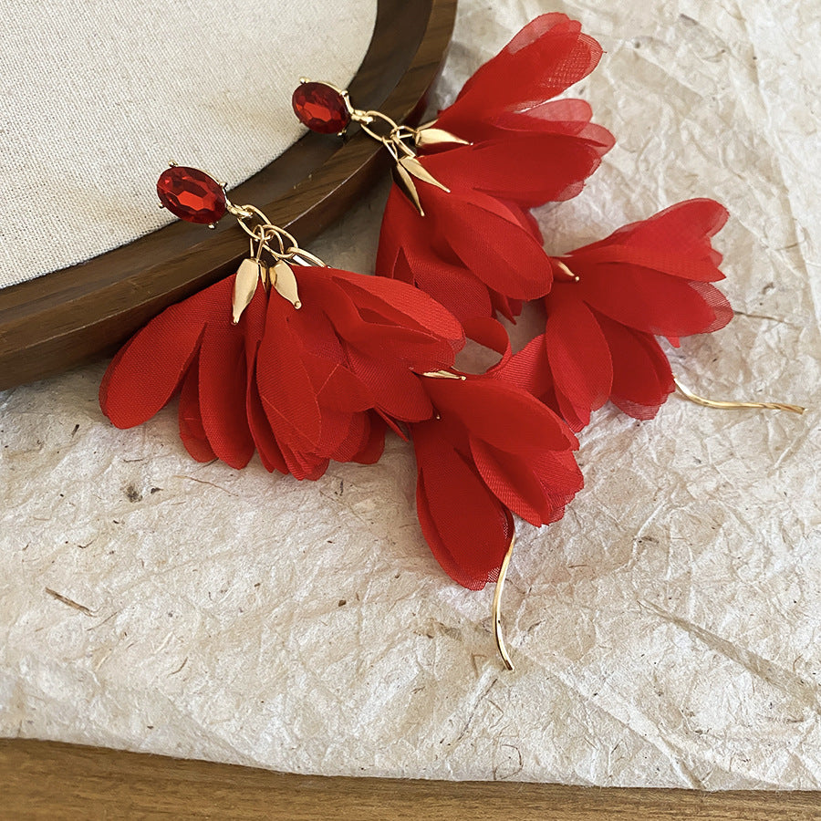 Pendientes de borla florales retro elegantes para mujer con postes de metal y detalles de gasa