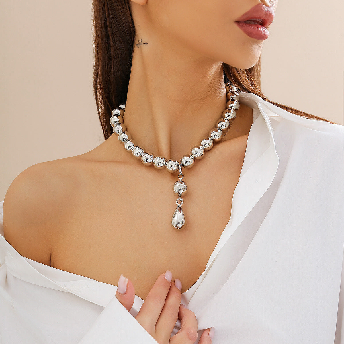 Exaggerated Geometric Teardrop Pendant Plated Resin Ball Chain Choker Necklace for Women