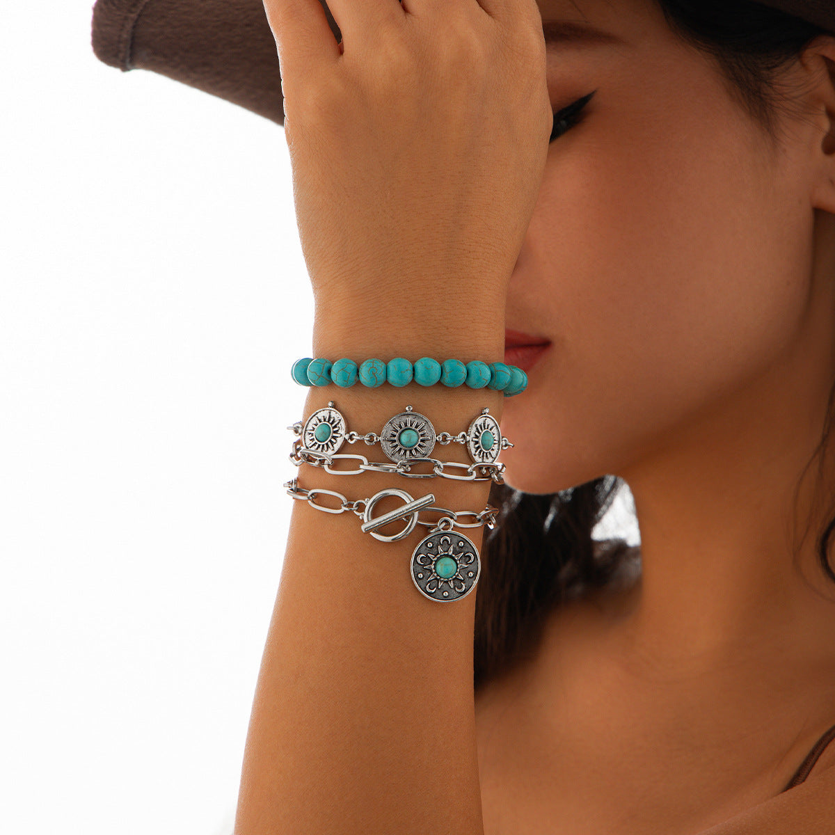 Set di braccialetti vintage bohémien geometrici in lega con catena a serpente, nappe e design asimmetrico