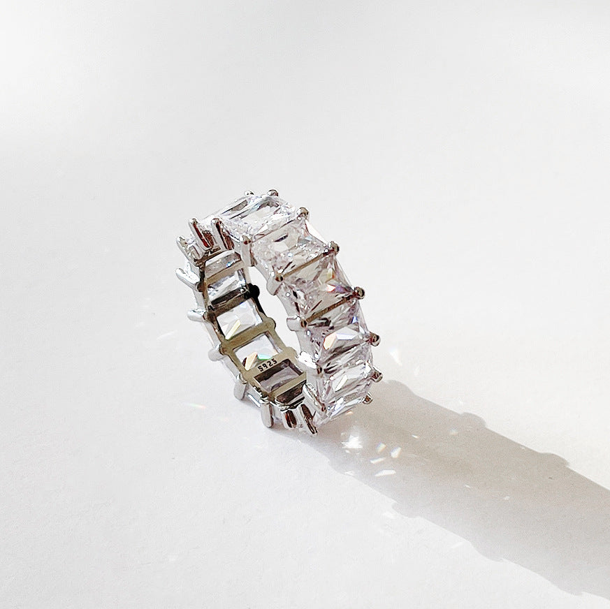 Anello a Fascia Quadrato Geometrico Placcato in Argento Sterling 925 di Lusso Minimalista con Intarsio di Diamanti