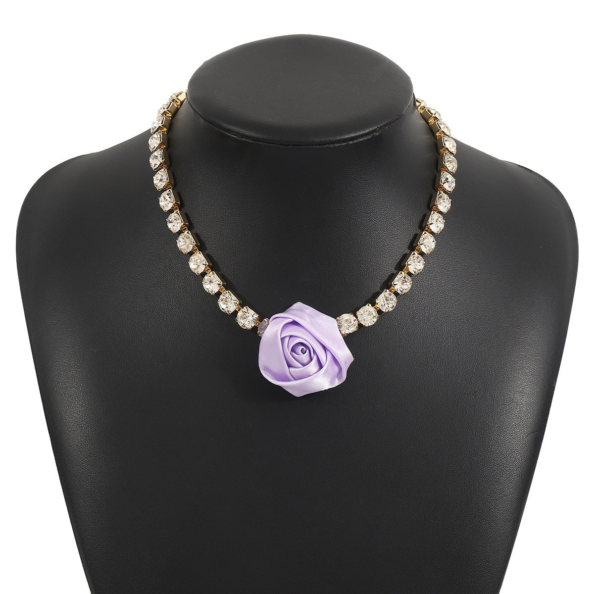 Elegant Luxury Floral Pendant Necklace with Rhinestone Accents for Women, Alloy Chain, Fashionable Clavicle Jewelry for Evening Parties and Daily Wear