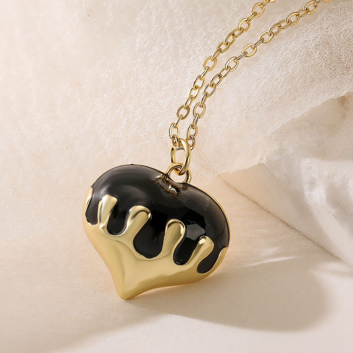 Collana con Ciondolo a Cuore Minimalista in Rame Smaltato Placcato Oro 18K da Donna
