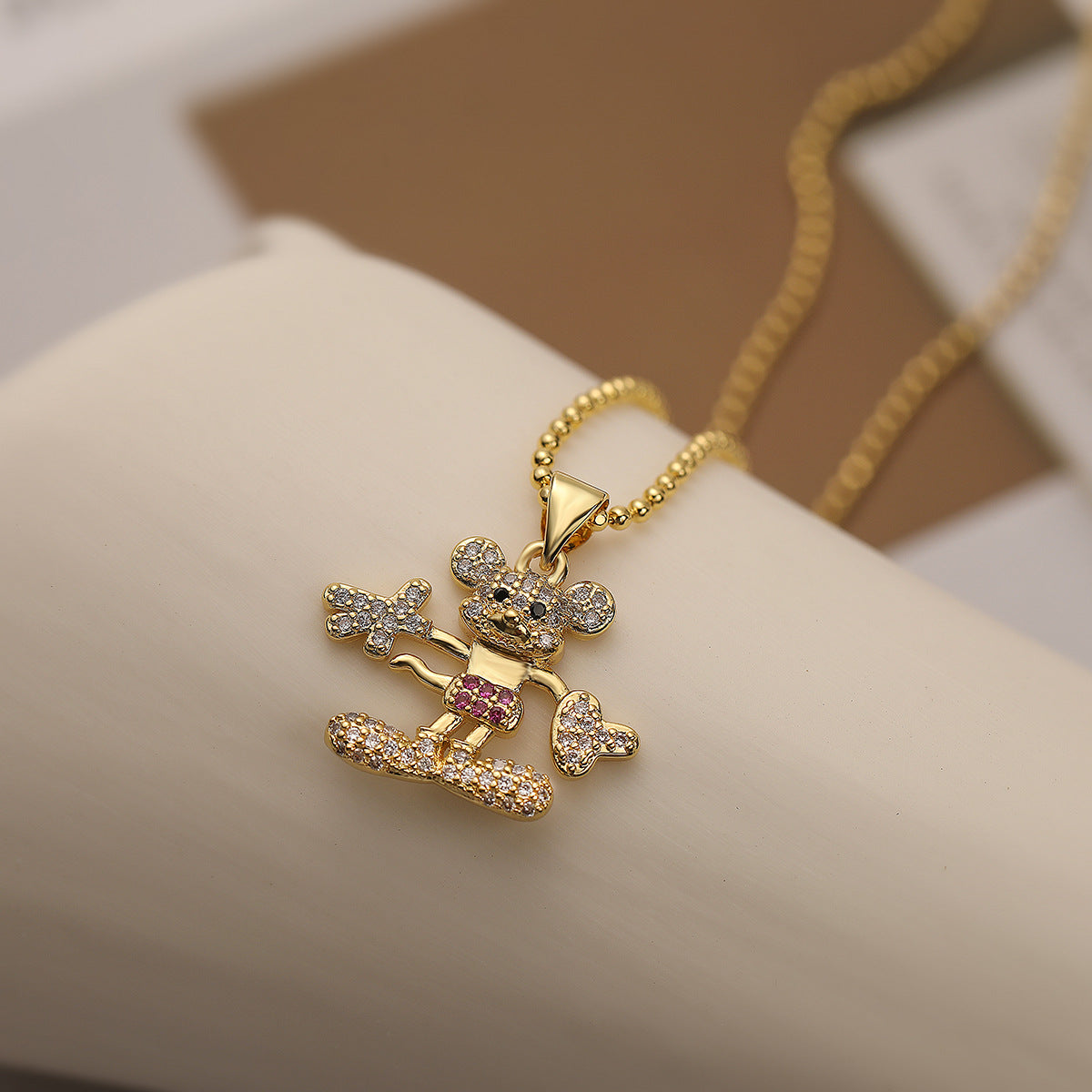 Collana con pendente geometrico irregolare minimalista da donna con placcatura in oro e zirconi