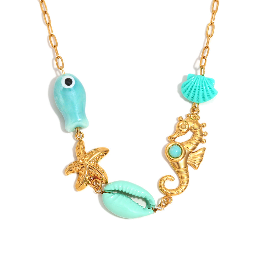 Fashionable Ocean-Themed Seahorse Pendant Necklace for Women in Stainless Steel with 18K Gold Plating