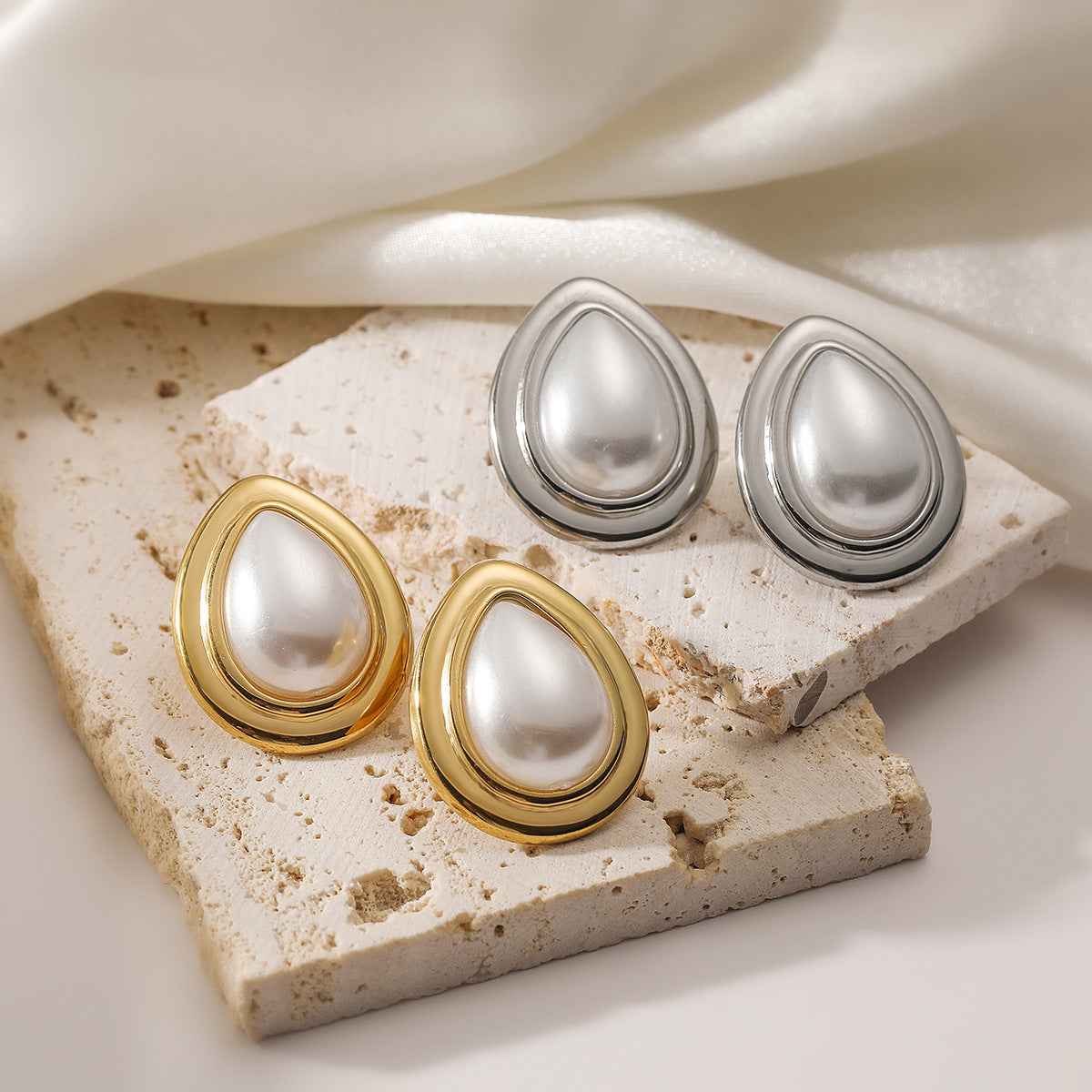 Fashion 18K Gold Plated Geometric Teardrop Pearl Stud Earrings for Women