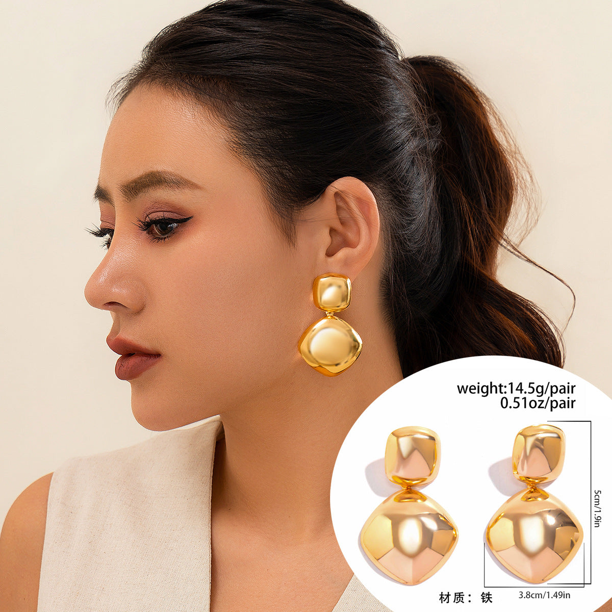 Pendientes minimalistas de aleación con forma de corazón geométrico, acabado pulido y textura plisada para mujer