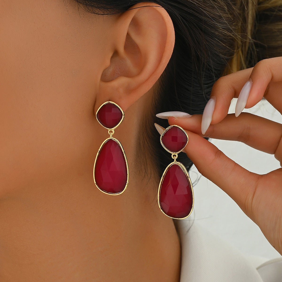 Pendientes de mujer geométricos de aleación de zinc con incrustaciones de piedras preciosas, aretes minimalistas de moda para la oficina