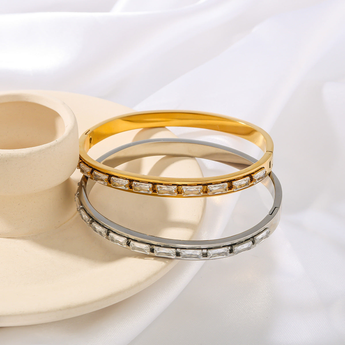 Ins Style Irregular Shape Stainless Steel 18K Gold Plated Diamond Accented Cuff Bracelet for Women