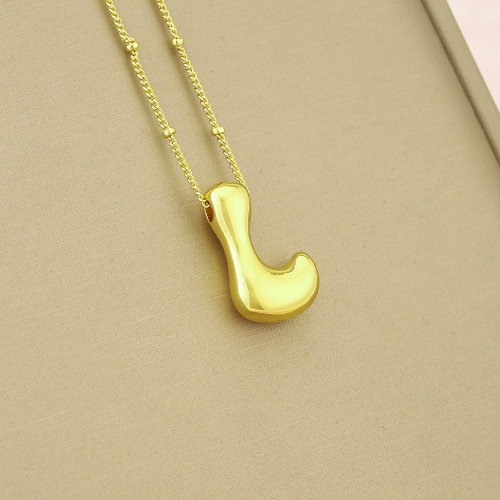 Collana girocollo minimalista da donna con ciondolo a lettera in rame placcato, catenina delicata