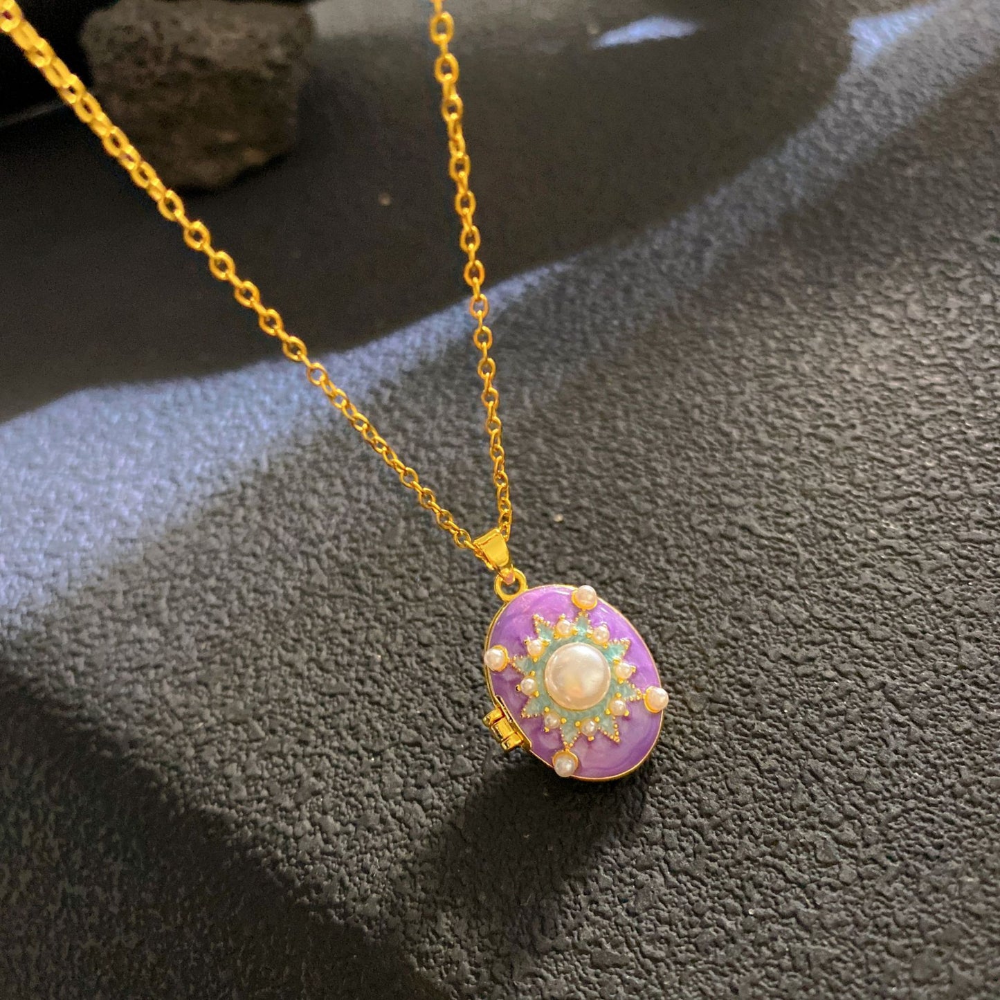Vintage Elegant Geometric Leaf Teardrop Drip Oil Cubic Zirconia Necklace with 18K Gold Plated Brass Pendant on Titanium Steel Cable Chain for Women