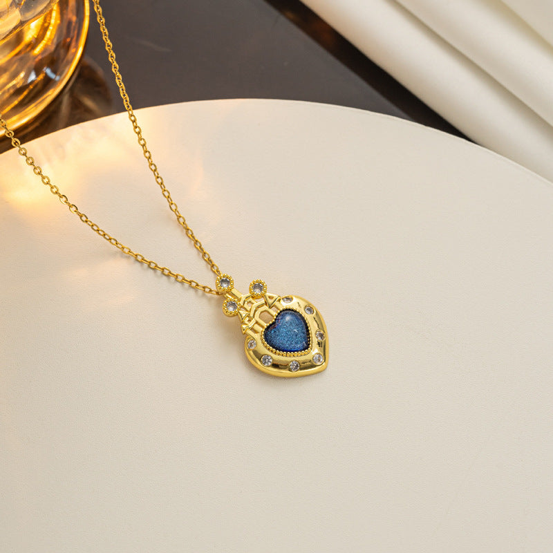 Collana Minimalista con Ciondolo a Cuore, Fiocchi e Strass in Acciaio al Titanio Placcato su Catena a O
