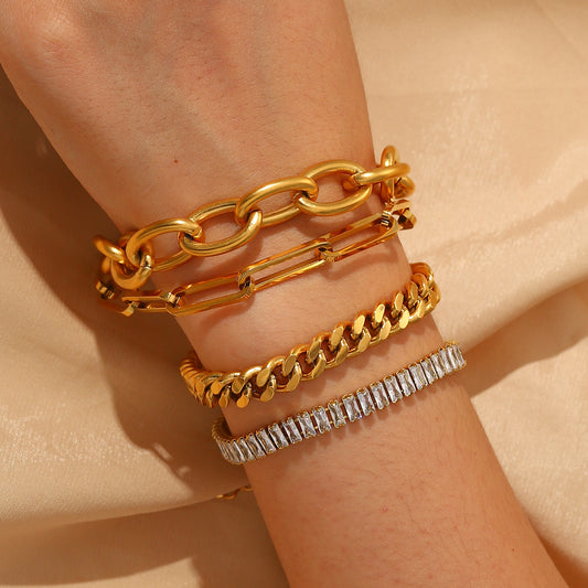 Bracciale da donna in maglie cubane in acciaio inossidabile placcato oro 18K con croce geometrica
