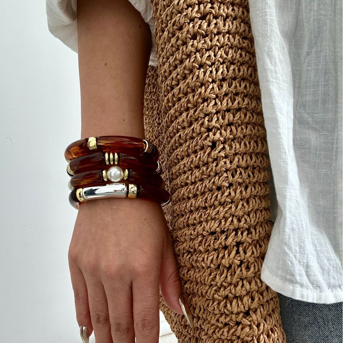 Bracciale Acrilico Vintage con Gradiente Geometrico placcato e Perline con design a Bambù