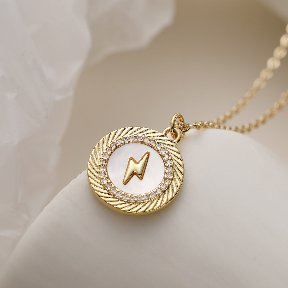 Minimalist Round Cat Paw Butterfly Lightning Geometric Brass Pendant Necklace for Women