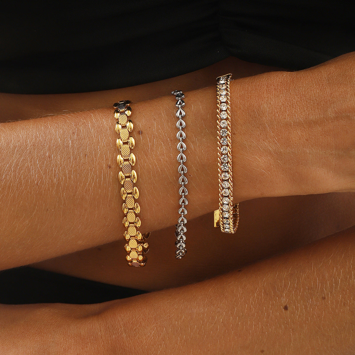 Minimalist Geometric Stainless Steel Bracelet with Gold Plating and Rhinestone Accents for Women