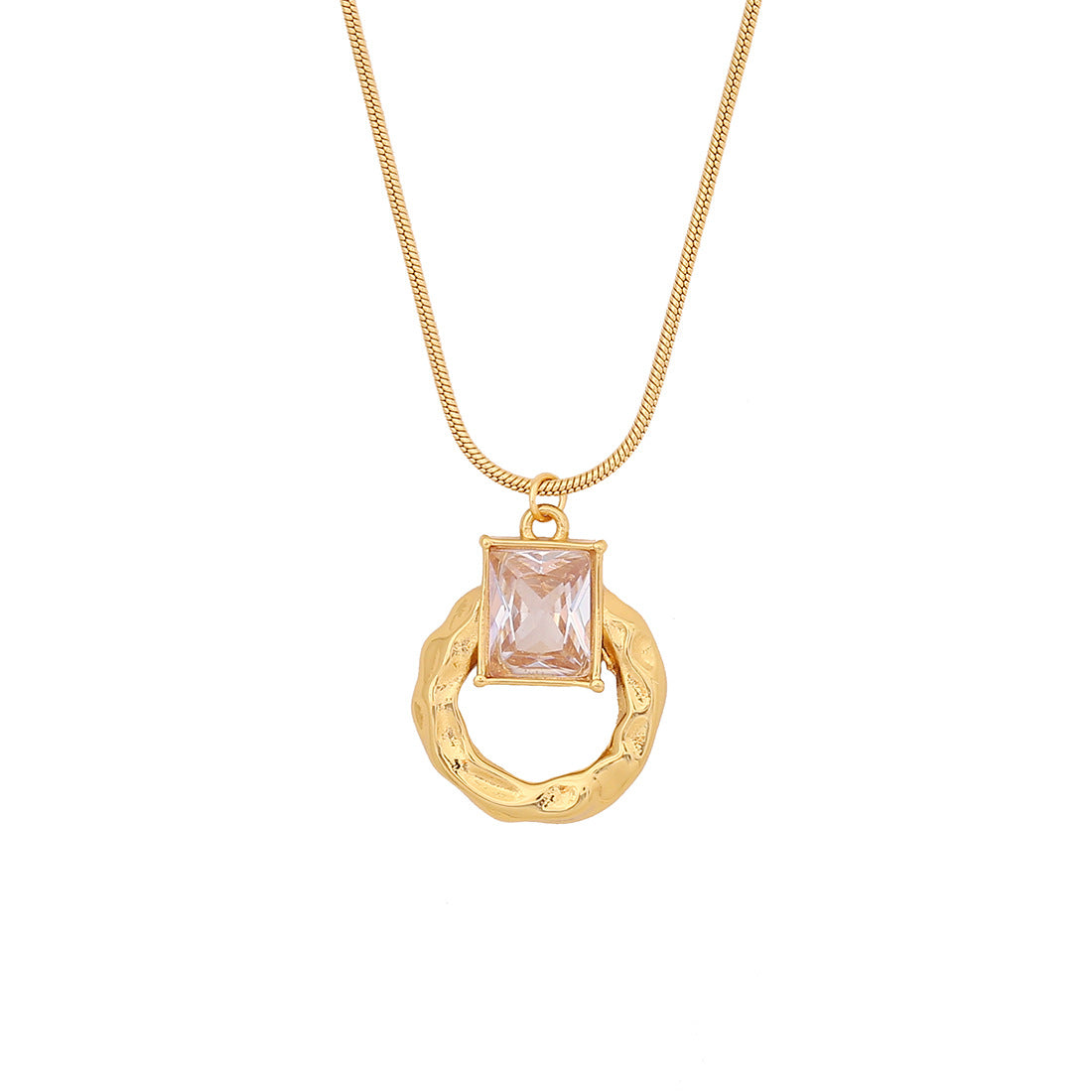 Collana con ciondolo a farfalla irregolare geometrica alla moda in acciaio inossidabile con finitura galvanica da donna