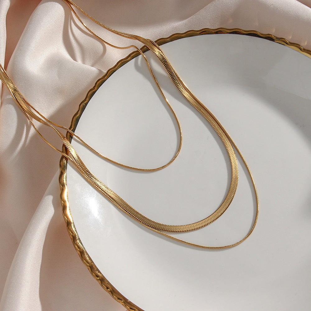 Collana alla Moda a Tre Strati Geometrica per Clavicola in Acciaio Inossidabile Placcato Oro 18K con Catena Serpente