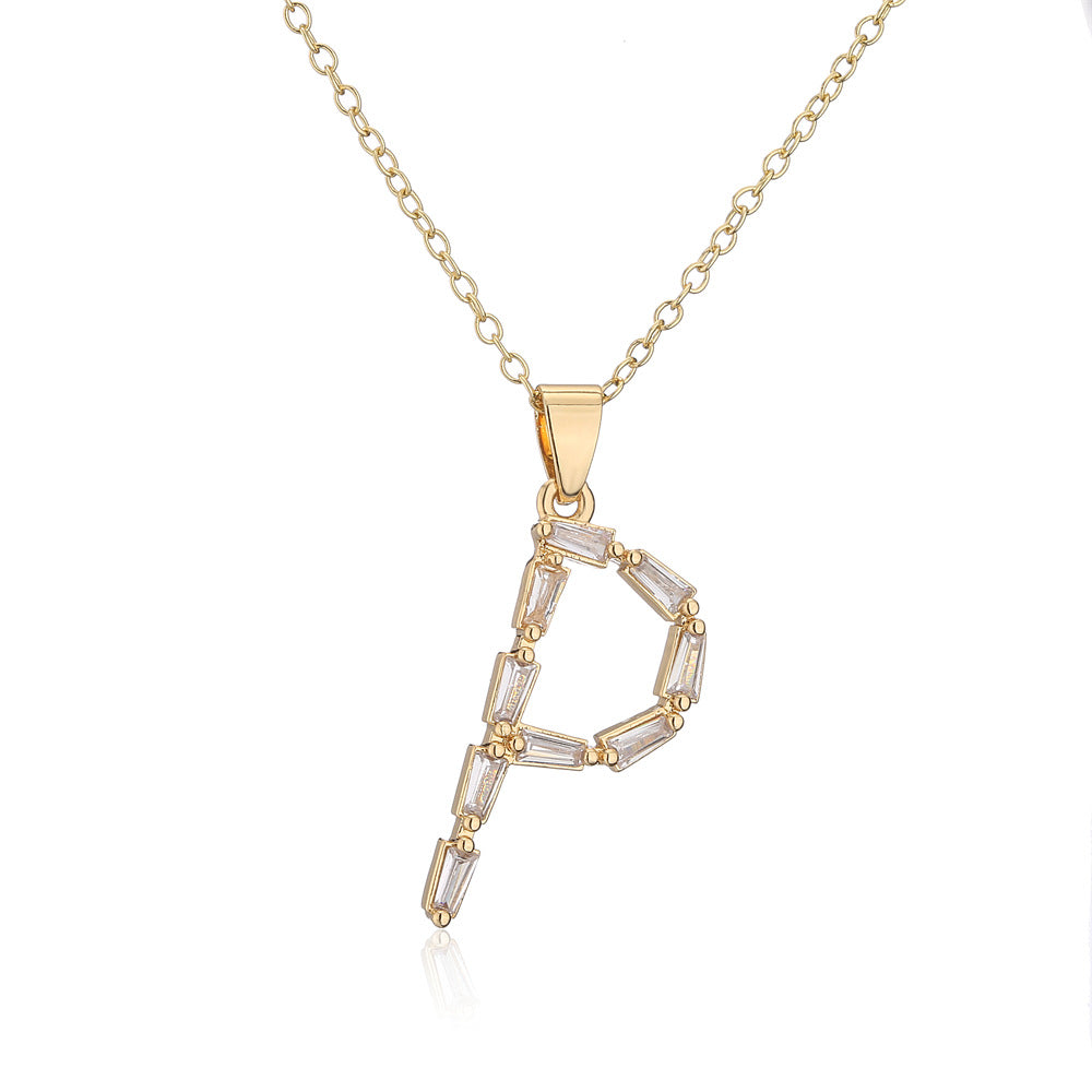 Collana da donna con ciondolo a lettera minimalista in ottone, placcata in oro 18K con intarsio di zirconi