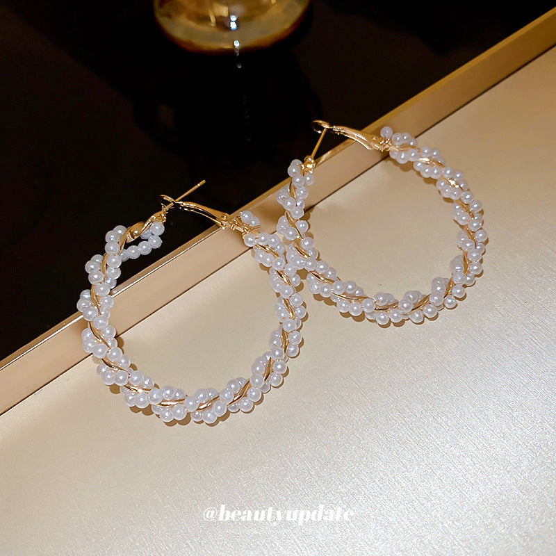 Elegantes Pendientes Geométricos de Mujer con Perlas y Postes de Acero Inoxidable