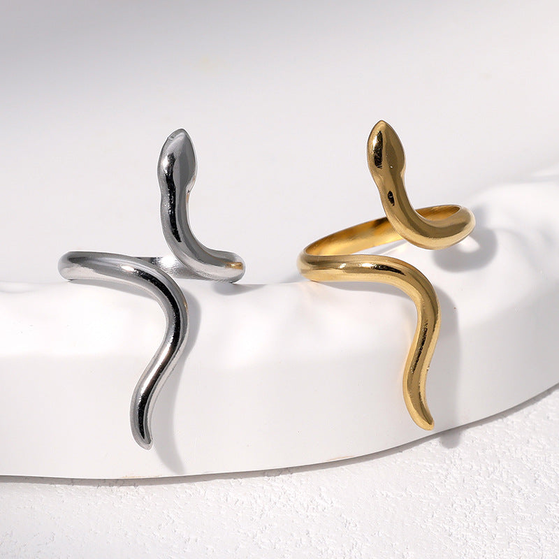 Anello Aperto Minimalista da Donna a Serpente in Acciaio Inossidabile Placcato Oro 18K Regolabile
