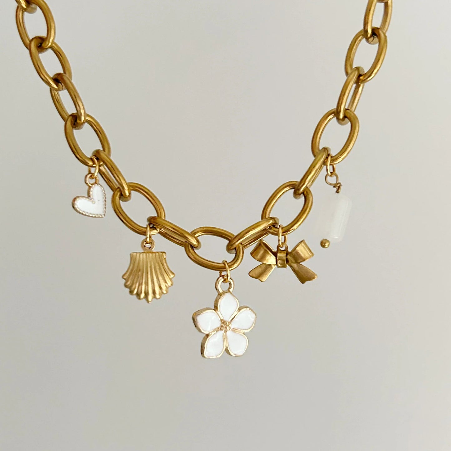 Collana a Cuore Floreale Rustico in Acciaio al Titanio con Ciondoli a Ciliegia e Anguria su Catena Elettroplaccata da Donna