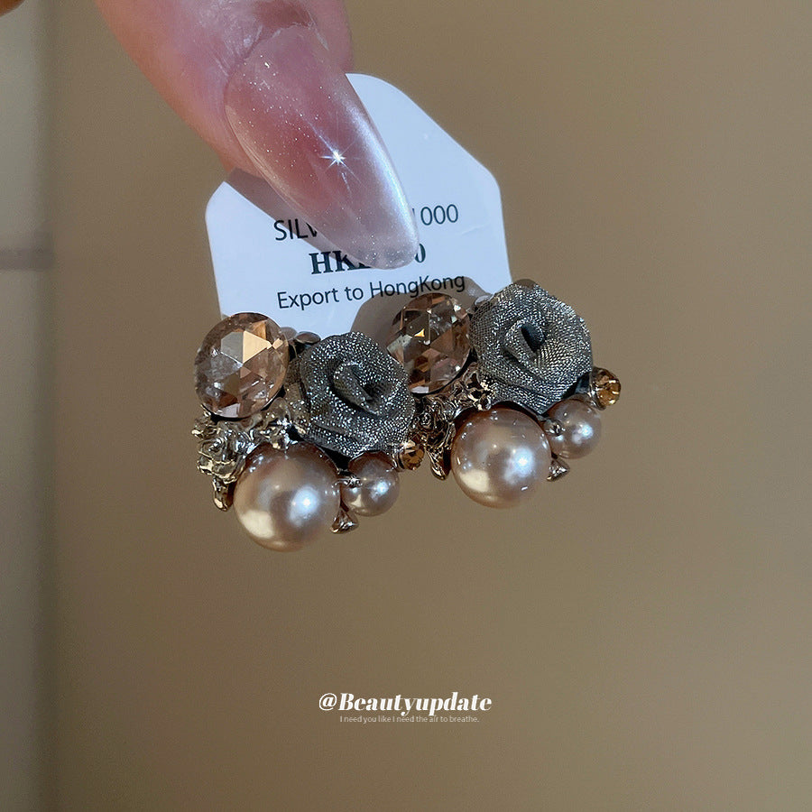 Orecchini a Perno Eleganti con Fiori, Perle e Strass in Acciaio Inossidabile da Donna