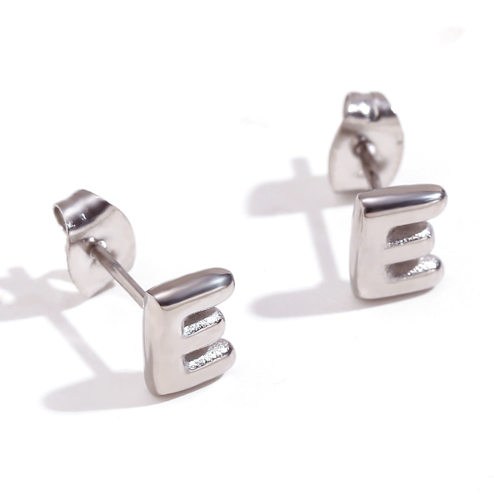 Orecchini a perno da donna con lettera geometrica moderna minimalista in acciaio al titanio placcato oro 18K