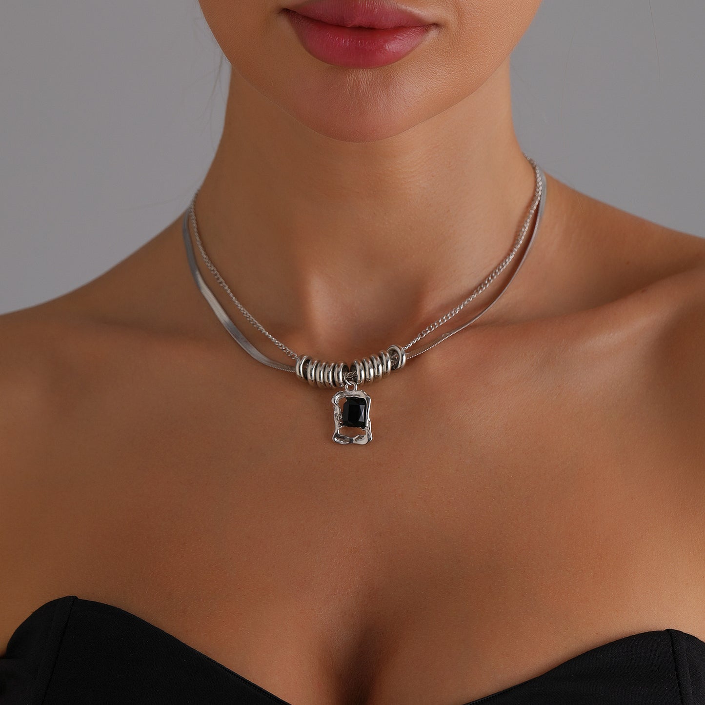 Geometric Square Pendant Necklace for Women in Alloy with Plating Finish, Fashionable Clavicle Chain