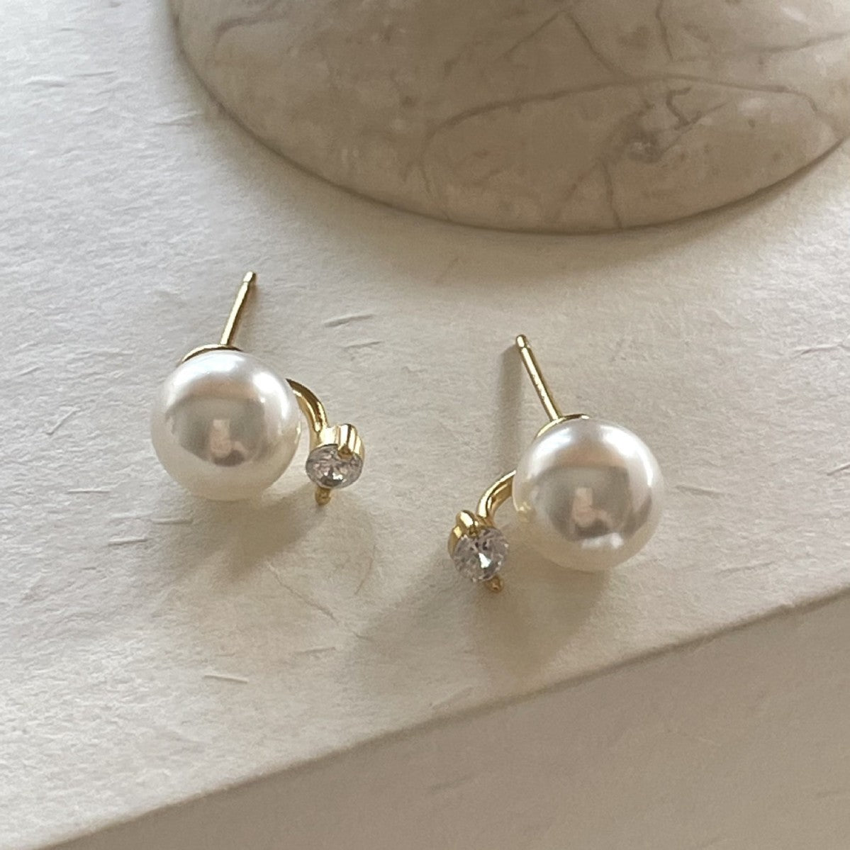 Minimalist Pearl and Zircon Stud Earrings in 925 Sterling Silver with Gold Plating