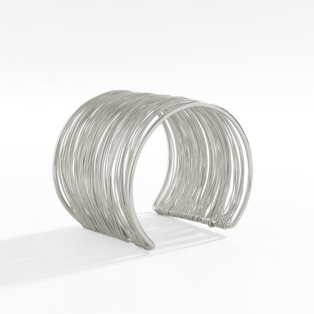 Bracciale rigido da donna in metallo geometrico in stile vintage con finitura placcata e design aperto regolabile