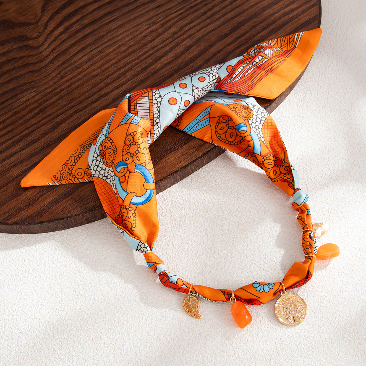 Bohemian Sweet Resin Leaf Pendant Zinc Alloy Scarf Necklace for Women