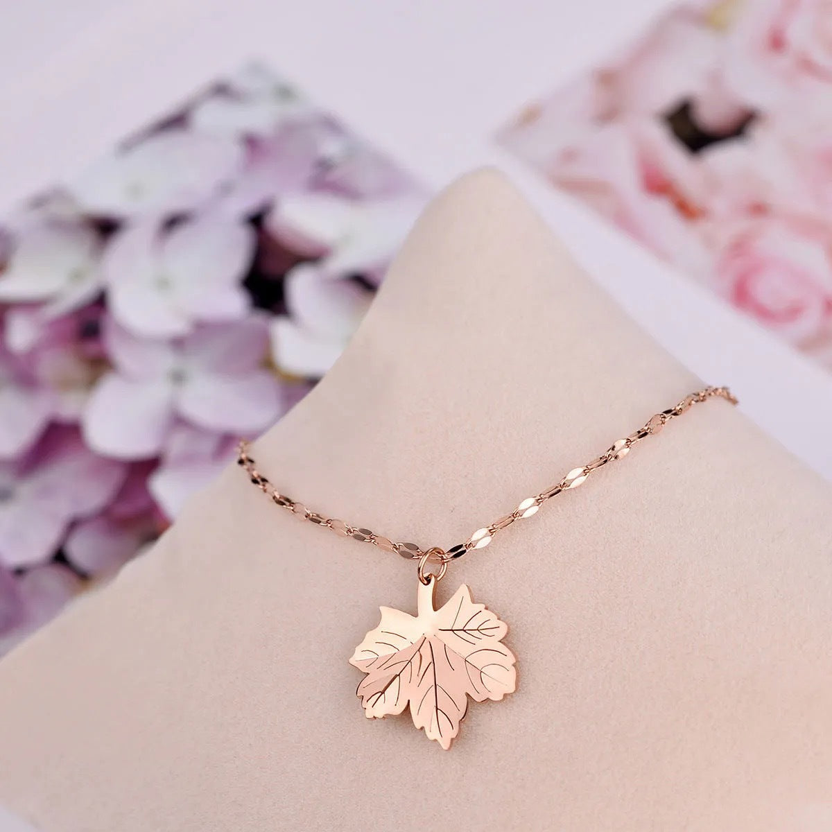 Original Design Irregular Leaf and Abacus Pendant Necklace for Women in Titanium Steel with Plated Finish
